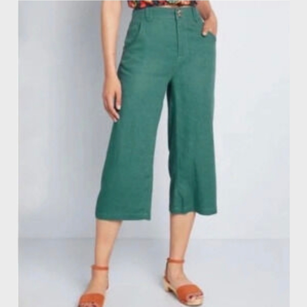 ModCloth Green Linen Blend Cropped Pants Culottes